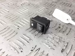 Кнопка стеклоподъемника заднего правого