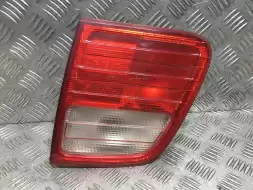 Фонарь крышки багажника правый
