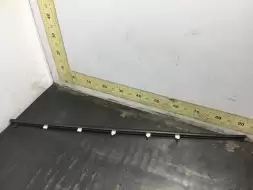 Молдинг стекла двери передней правой наружный