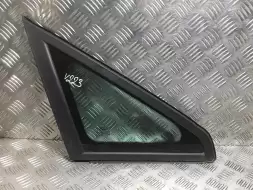 Стекло кузовное боковое правое