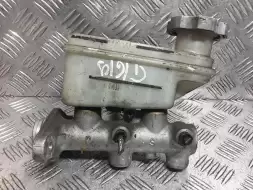 Цилиндр тормозной главный