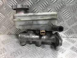 Цилиндр тормозной главный