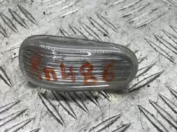 Повторитель передний левый