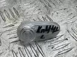 Повторитель передний левый