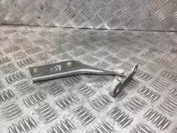 Петля капота правая