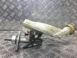 Цилиндр тормозной главный