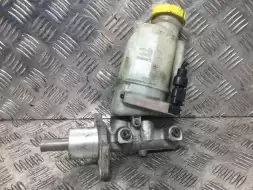 Цилиндр тормозной главный