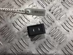 Кнопка стеклоподъемника заднего левого