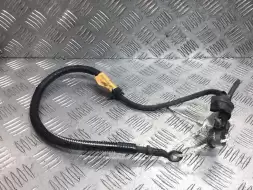 Минусовой провод аккумулятора