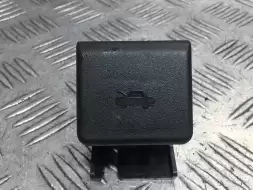 Ручка открывания капота