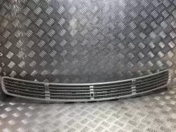 Решетка капота