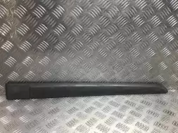 Молдинг двери задней правой