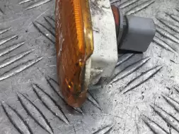 Повторитель передний правый