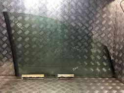 Стекло двери передней левой