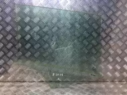 Стекло двери задней левой
