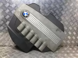 Декоративная крышка двигателя