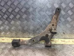 Рычаг передний левый