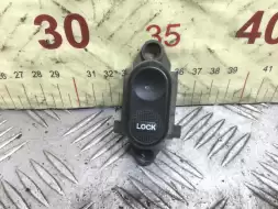 Кнопка центрального замка