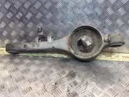 Рычаг задний правый