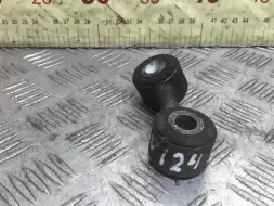 Стойка стабилизатора задняя