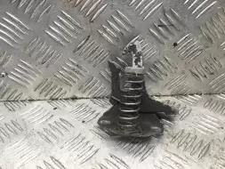 Замок капота