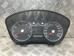 Щиток приборов (приборная панель)