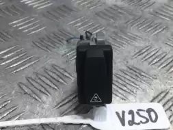 Кнопка антипробуксовочной системы (ABS/ESP)