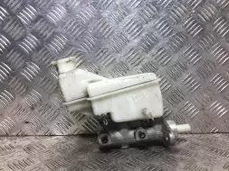 Цилиндр тормозной главный