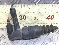 Цилиндр сцепления рабочий