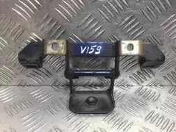 Петля крышки багажника