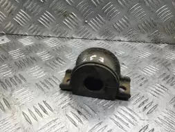 Крепление втулки стабилизатора