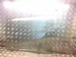 Стекло двери передней правой