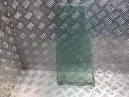 Форточка задняя левая