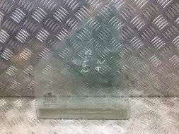 Стекло двери задней правой