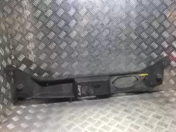 Планка под капот