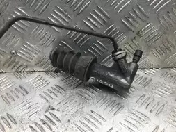 Цилиндр сцепления рабочий