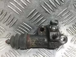 Цилиндр сцепления рабочий