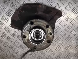 Ступица передняя левая