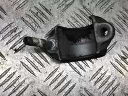 Крепление втулки стабилизатора