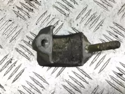 Крепление втулки стабилизатора