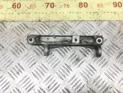 Кронштейн впускного коллектора