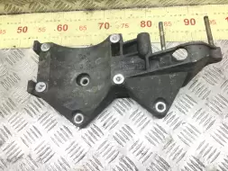 Кронштейн компрессора кондиционера