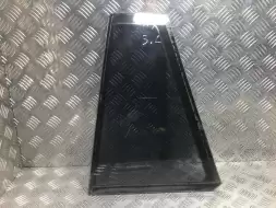 Форточка задняя левая