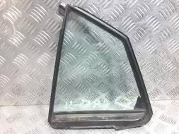 Форточка задняя левая