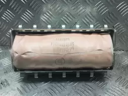 Подушка безопасности пассажира