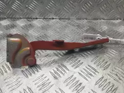 Петля капота левая