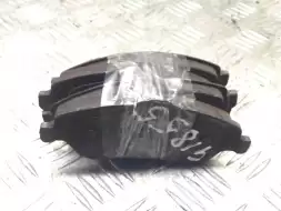 Тормозные колодки передние