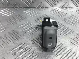 Кнопка обогрева сидений