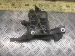 Кронштейн гидроусилителя