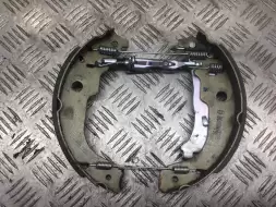 Колодки стояночного тормоза